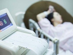 卵泡发育不成熟能不能试管婴儿辅助生养